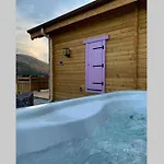L'elegance - - Serviettes - Peignoirs - Lits Faits - Menage Inclus Chalet